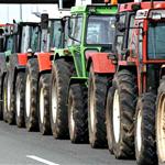 Παραμένουν στο μπλόκο του Ε65 οι αγρότες της Καρδίτσας