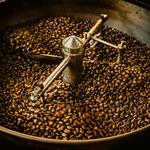 Παγκόσμια παραγωγή καφέ: Προβλέψεις για άλμα +17% στη Βραζιλία