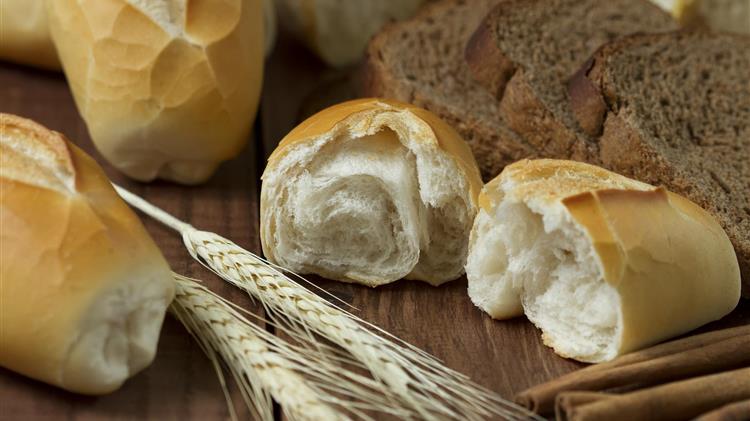 Βόλος:Γιορτή ψωμιού στην παραλία-Μικροί αρτοποιοί έμαθαν να ζυμώνουν