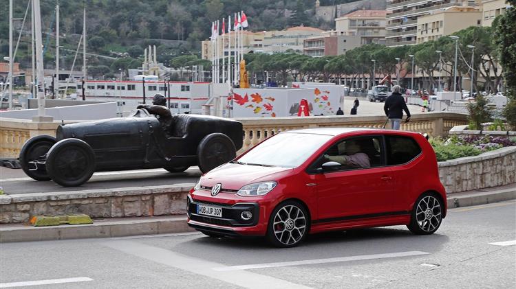Πανελλήνια πρεμιέρα για το up! GTI στο Auto Festival στη Θεσσαλονίκη 