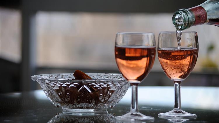 Οι ισπανικοί οίνοι αντιμετωπίζουν εμπόδια στην κατανάλωσή τους