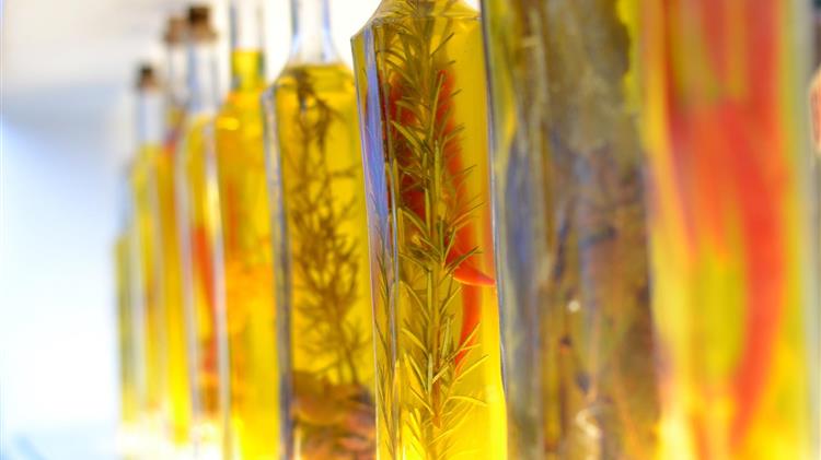 Μεγάλη αύξηση στις εξαγωγές τυποποιημένου ελαιολάδου