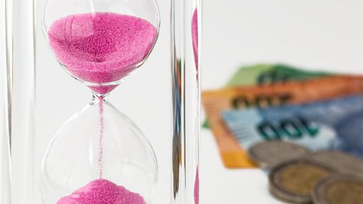 Μείωση 33% των ασφαλιστικών εισφορών για τους αγρότες