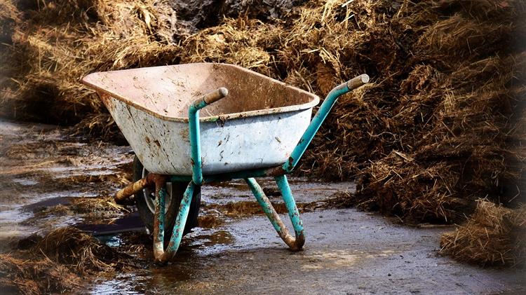 Οι κοντόφθαλμες, αφ’ υψηλού πολιτικές δεν πείθουν τους αγρότες