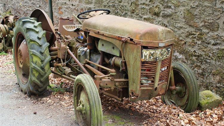 Ο γερασμένος αγροτικός εξοπλισμός