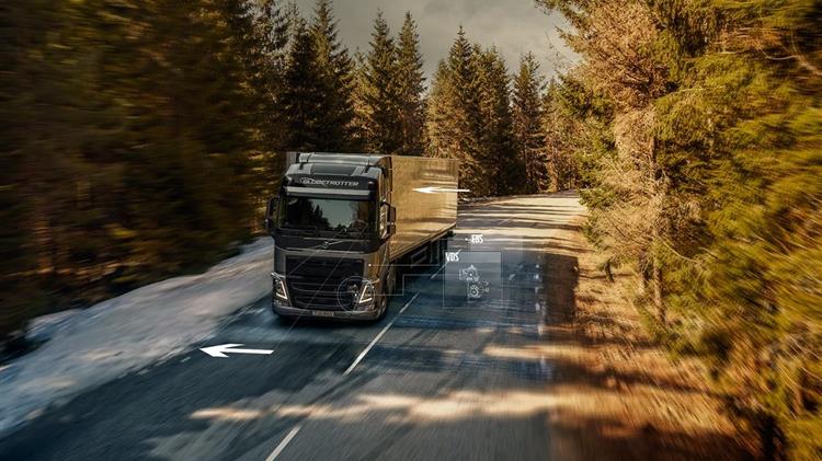 Τα νέα συστήματα υποστήριξης οδηγού της Volvo Trucks αναβαθμίζουν την ασφάλεια σε ανώτερο επίπεδο