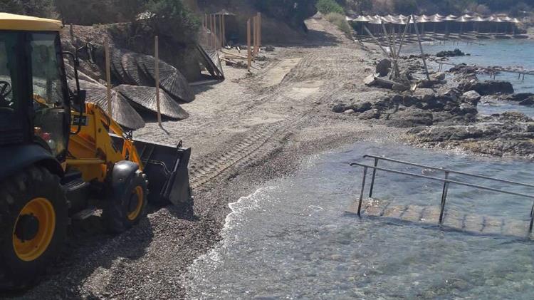 Κατεδάφιση αυθαίρετων κατασκευών στην Αθηνών - Σουνίου