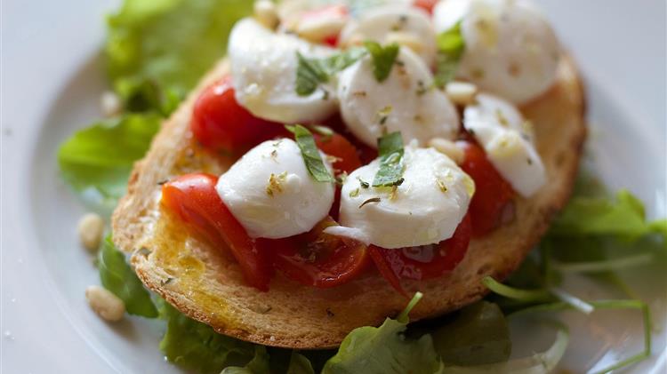 Η Μεσογειακή διατροφή ως όπλο στη καταπολέμηση του ιού