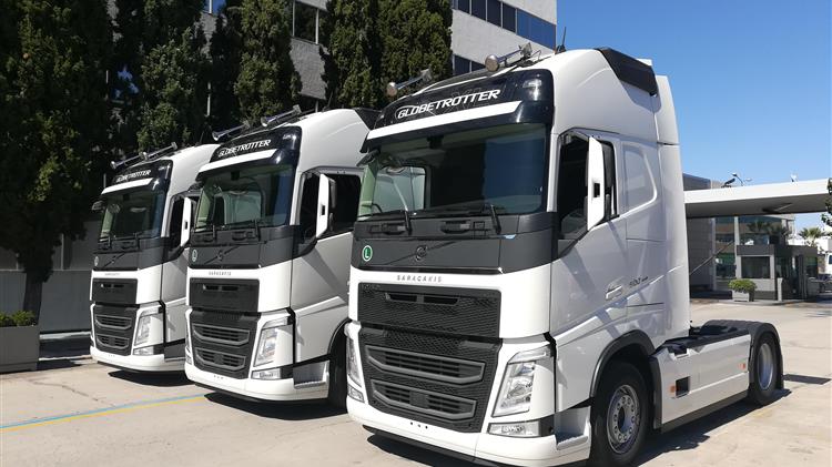 15 φορτηγά Volvo FH στην εταιρεία Cargo Med Sa