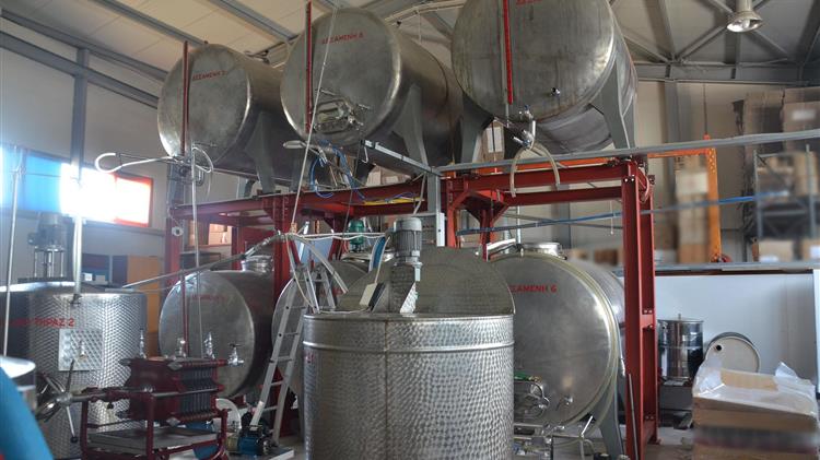 Α.Α.Δ.Ε.: Για τις δασμοφορολογικές απαλλαγές των αλκοολούχων ποτών και καπνικών προϊόντων