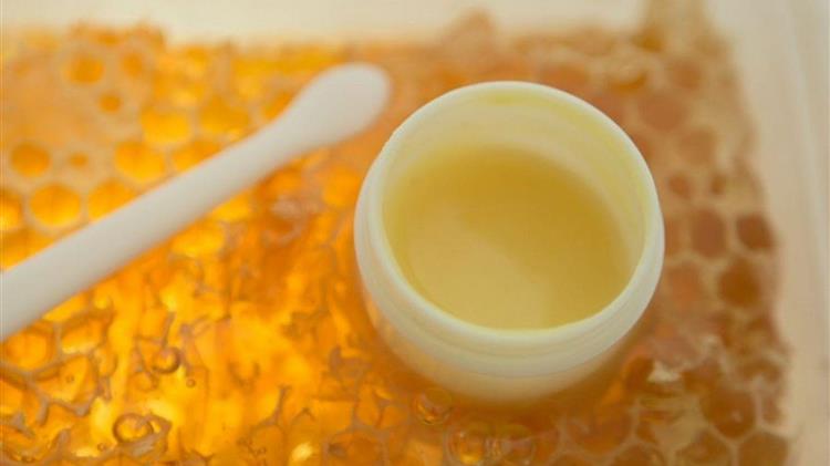 Βασιλικός πολτός: Οφέλη, παρενέργειες και δοσολογία