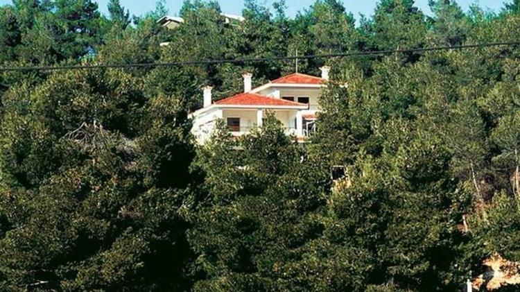 Διενέργεια διεθνούς διαγωνισμού για την κατεδάφιση αυθαίρετων 