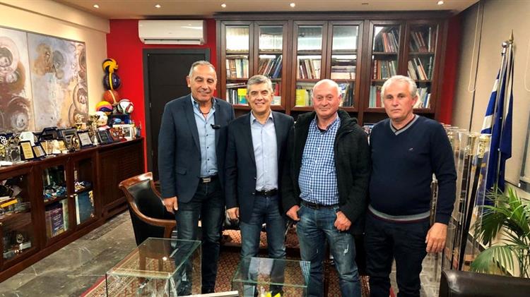 Συνάντηση παραγωγοί των λαϊκών αγορών με τον Κ. Αγοραστό