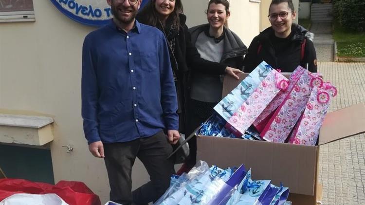 Πασχαλινές λαμπάδες για τα παιδιά από τη Μινέρβα