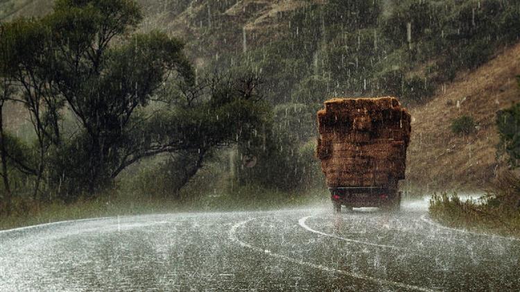 Η ΕΟΑΣΝΛ :Εικόνα βομβαρδισμένης υπαίθρου