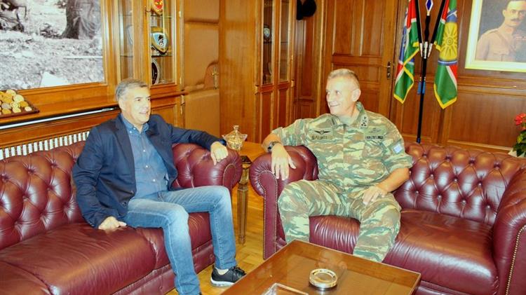 Νέα οχήματα και μηχανήματα αποκτούν Πυροσβεστική και Στρατός