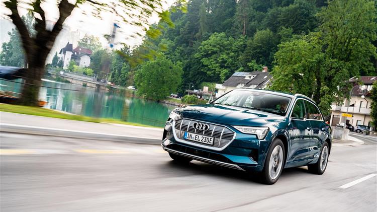 Το Audi e-tron καταρρίπτει μύθους: Δέκα χώρες non-stop σε 24 ώρες