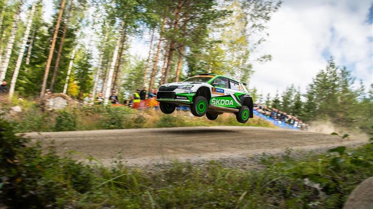 «Πτήση» νίκης της SKODA Fabia R5 evo και στη Φινλανδία