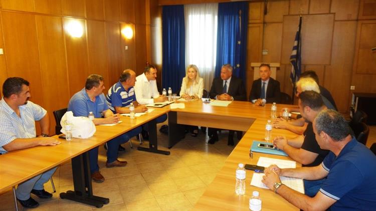 Συνάντηση  Μ. Βορίδη  με εκπροσώπους της Ομοσπονδίας Κτηνοτρόφων Θεσσαλίας