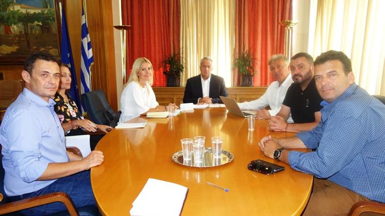 Συνάντηση Μ. Βορίδη με τους εκπροσώπους των πλοιοκτητών μέσης αλιείας