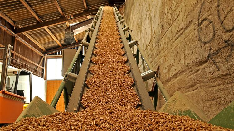 Η Επιτροπή ανοίγει και πάλι αμφιλεγόμενο κατάλογο των βιοκαυσίμων στις μεταφορές