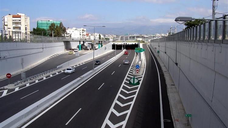 Δεν θα αυξηθούν τα διόδια της Αττικής Οδού