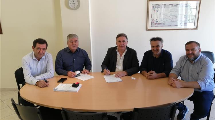 Υπογράφηκε η σύμβαση του έργου «Βελτίωση αγροτικού δρόμου Γερακίου» 