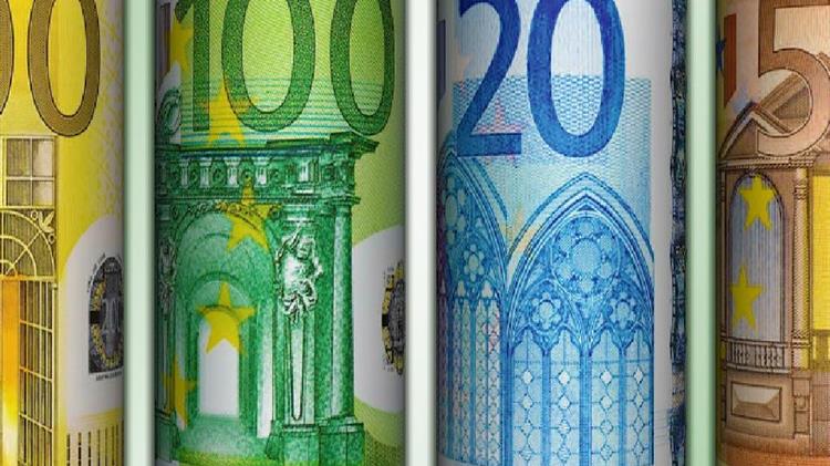 Κορωνοϊός: Αναστέλλονται οι δόσεις δανείων για 3 μήνες σε όσους λάβουν τα 800 ευρώ