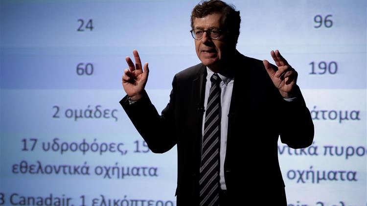 Ο καθηγητής Κ. Συνολάκης συνδράμει τους ελαιοκαλλιεργητές της Κρήτης