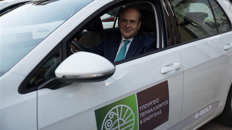 Ένα Volkswagen e-Golf για το Υπουργείο Περιβάλλοντος και Ενέργειας
