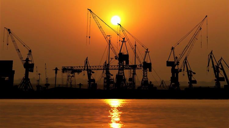 Θαλάσσιες μεταφορές: Οι εξαγωγείς κρασιού προετοιμάζονται για άλλη μια χρονιά έντασης στις μεταφορές το 2022