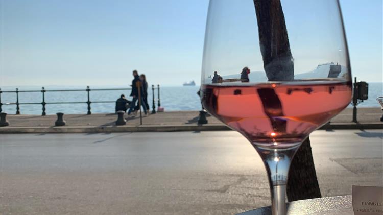 Αμερικανικοί  δασμοί: εξαιρούνται τα προϊόντα ελιάς, τυριά και κρασιά 