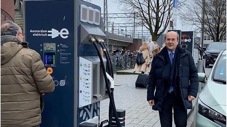 Ολλανδία: έτοιμη να συνδράμει την Ελλάδα στην ανάπτυξη της ηλεκτροκίνησης
