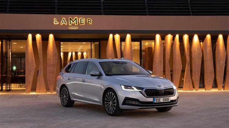 Νέα SKODA OCTAVIA: πιο ευρύχωρη, πιο συνδεδεμένη, πιο συναρπαστική