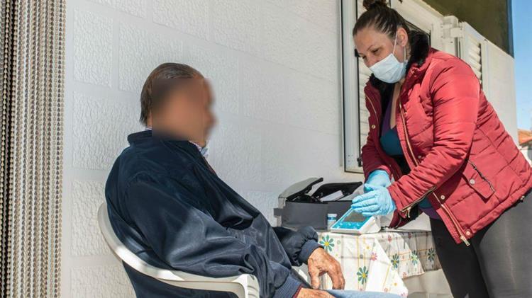 Δ. Τρικκαίων: Σε πολίτες τα πρώτα δωρεάν συστήματα τηλεφροντίδας 