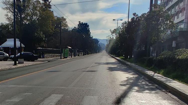 Σε καθολική απαγόρευση προσανατολίζεται η κυβέρνηση