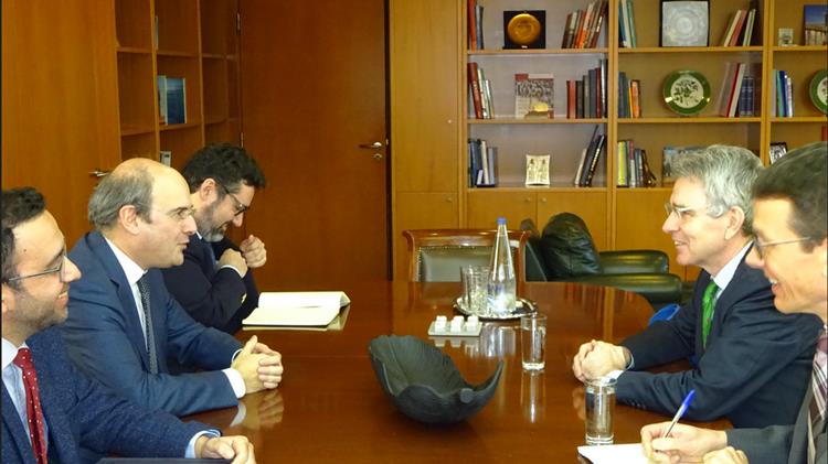  FSRU Αλεξανδρούπολης, IGB και Ελληνοτουρκικά στο επίκεντρο της συνάντησης Χατζηδάκη-Πάιατ   