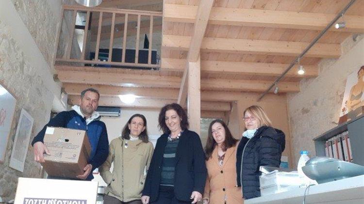 ΤΕΒΑ: Κατ’ οίκον διανομή ειδών πρώτης ανάγκης και τροφίμων