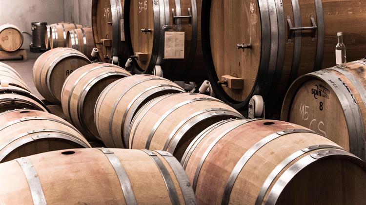 +50% στις τιμές του κρασιού: Ο ΠΟΥ θέλει να επιβάλει υψηλούς φόρους στο αλκοόλ έως το 2035