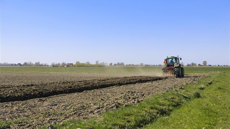 Lobby groups and farmers criticise changes to EU farm bill