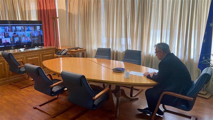 Μ. Βορίδης: Στέκεται εμπράκτως στο πλευρό  των ανθοπαραγωγών