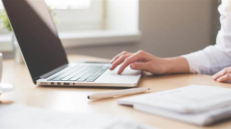 7 στις 10 εταιρείες προσαρμόστηκαν εύκολα στο μοντέλο της τηλεργασίας