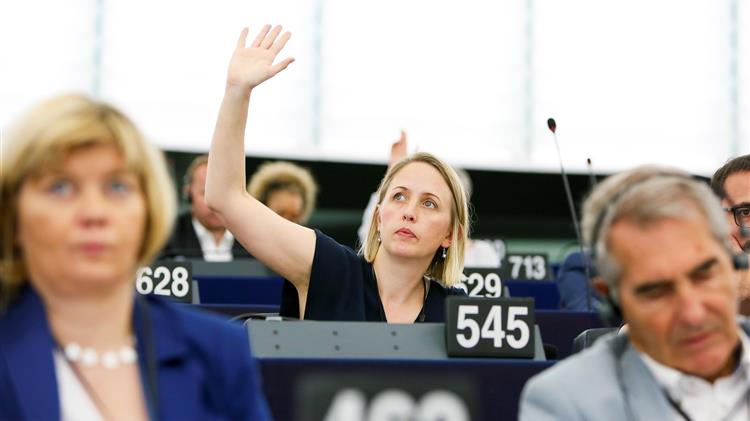 Οι νομοθέτες της ΕΕ συζητούν την πρόταση στόχου για το κλίμα 65%