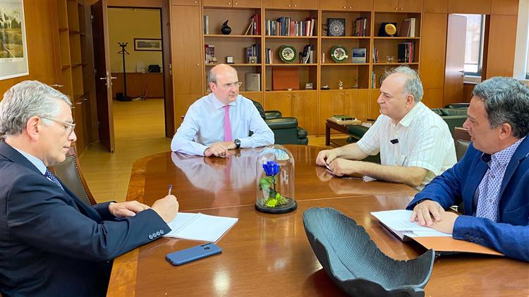 Κ. Χατζηδάκης: Η πολιτική της κυβέρνησης για τη ΔΕΗ, απάντηση στα αιτήματα της ΓΕΝΟΠ