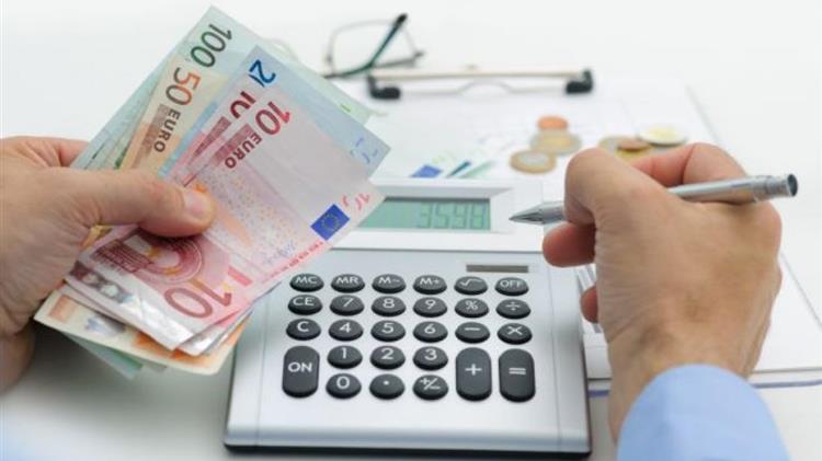 Μειωμένες οι ασφαλιστικές εισφορές κατά 3 ποσοστιαίες μονάδες έως το τέλος του 2022