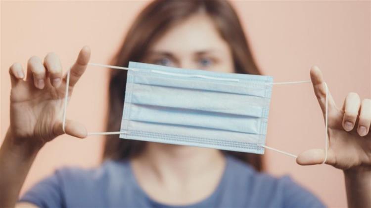 Ιταλία: 11 εκατ. μάσκες θα μοιράζει κάθε ημέρα στα σχολεία