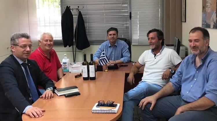 Πάντα κοντά στους ανθρώπους της παραγωγής…