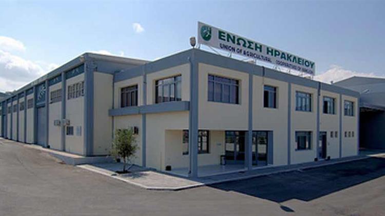 Να «τρέξει» η απόσταξη κρίσης πριν από τον τρύγο ζητούν συνεταιριστές