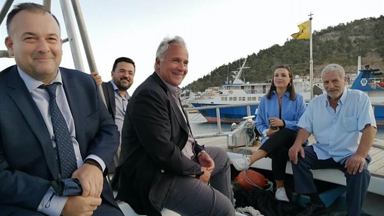 Θερμή υποδοχή του Μάκη Βορίδη στην Κάλυμνο