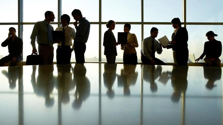 «ΕΡΓΑΝΗ»: Αύξηση απασχόλησης το 2021 - Μείον 25.804 θέσεις εργασίας τον Ιανουάριο του 2022